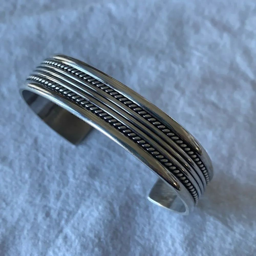 Vintage Navajo sterling silver bracelet by Tahe